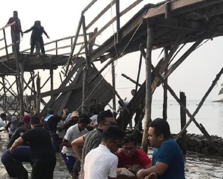 Singaporeans hurt in Batam bridge collapse were Mendaki employees attending a retreat; 26 injured in total