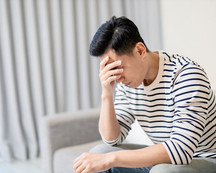 Who knows best? Navigating life with parental wisdom versus peer perspectives