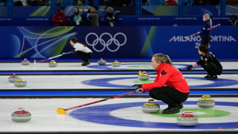 Curling-Canada beat South Korea to qualify for semi-finals, USA also through