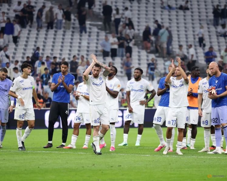 Troubled Marseille lose fifth straight as PSG win