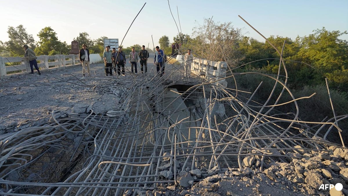 Southeast Asia bloc meets to press Thailand, Cambodia on truce