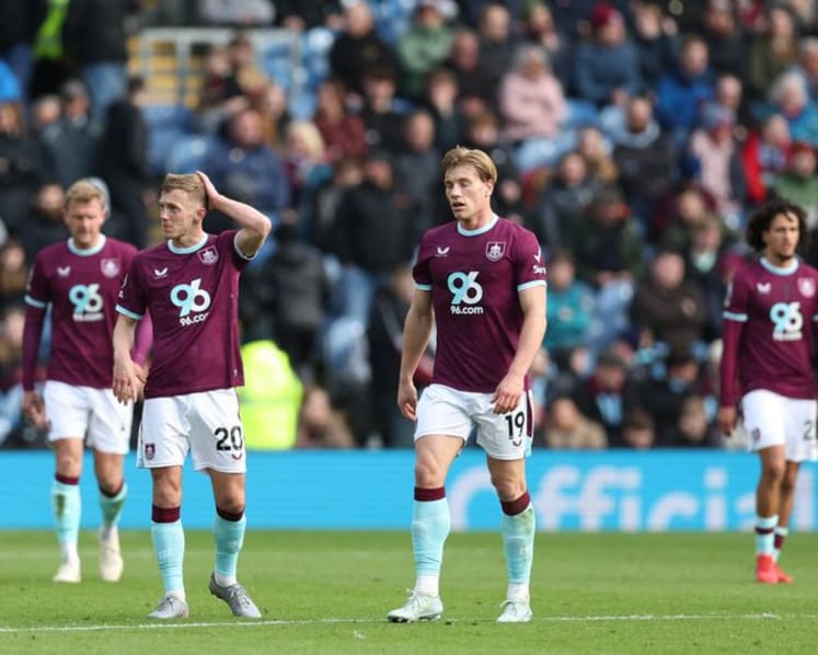 Parker proud in defeat after Burnley's fightback ends in 4-3 loss to Brentford