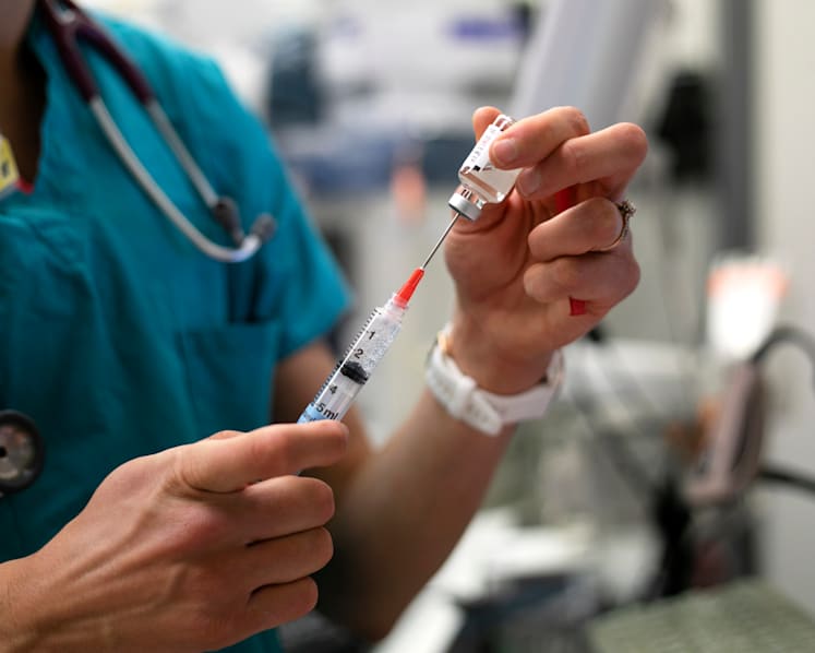 Hospitals need to shrink their carbon footprint