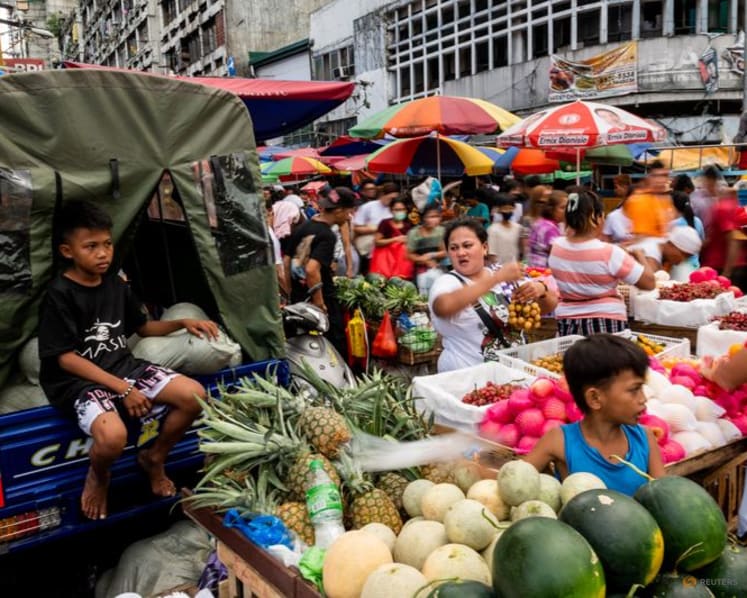 Philippine Q4 growth skids to 5-year low, raises odds of further rate cuts