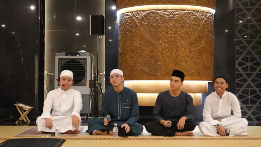 1,500 jemaah raikan ketibaan Aidilfitri di Masjid Yusof Ishak 1,500 jemaah raikan ketibaan Aidilfitri di Masjid Yusof Ishak