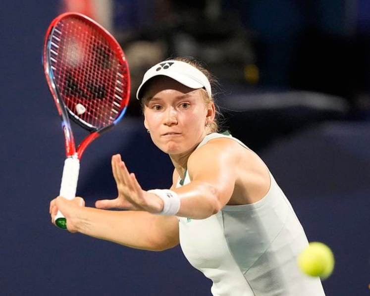 Rybakina fights back to beat Osaka at Canadian Open, will meet Gauff in semis