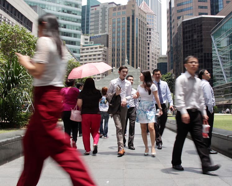 S’pore workers among those in region who are least satisfied with employers: Mercer report