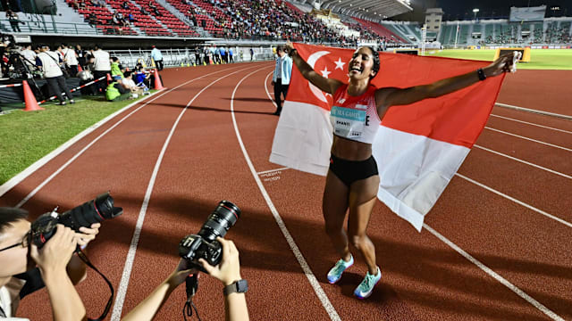 成功实现东运短跑双项二连霸 珊蒂200米大热摘金