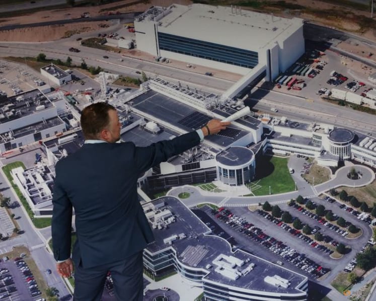 Advanced chipmaking tool arrives at New York state innovation hub