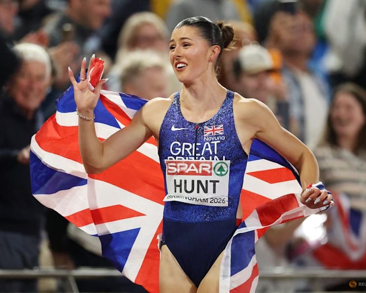 Asher-Smith equals European medal record, Hunt completes golden treble