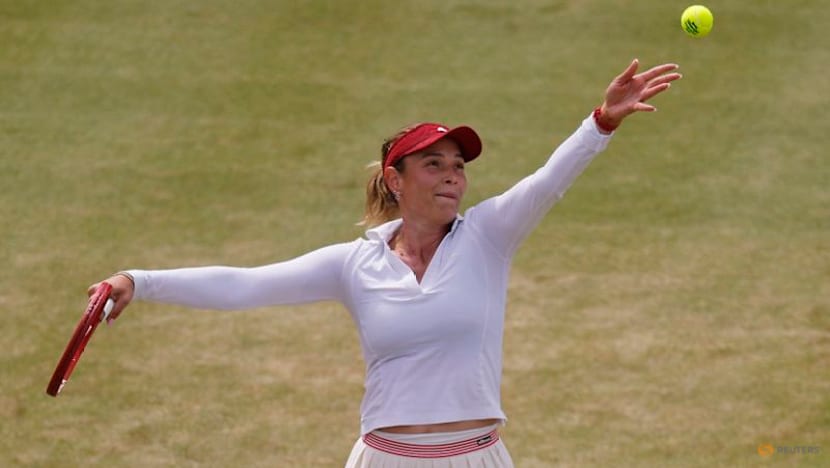 Vekic hangs tough to beat Raducanu in Queen's final
