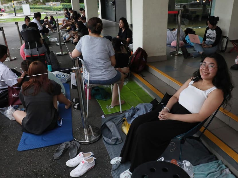 TODAY journalist Loraine Lee queuing up for Taylor Swift concert tickets at the Bukit Panjang SingPost outlet on July 6. TODAY journalist Loraine Lee queuing up for Taylor Swift concert tickets at the Bukit Panjang SingPost outlet on July 6.