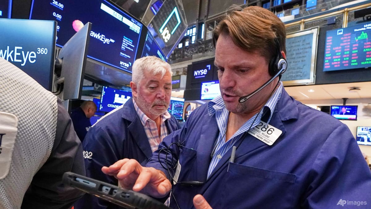 Oil rises, global stocks mixed as markets track Iran developments
