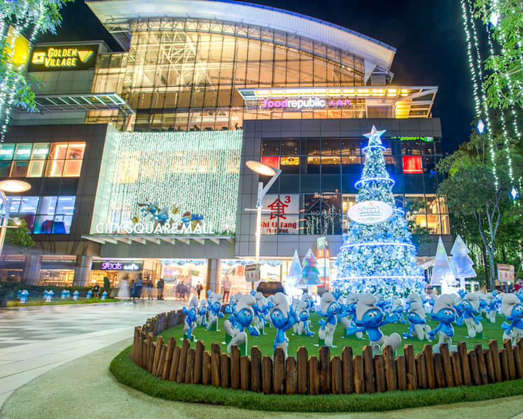 Have a very Smurfy Christmas at City Square Mall, Quayside Isle @ Sentosa Cove and Republic Plaza