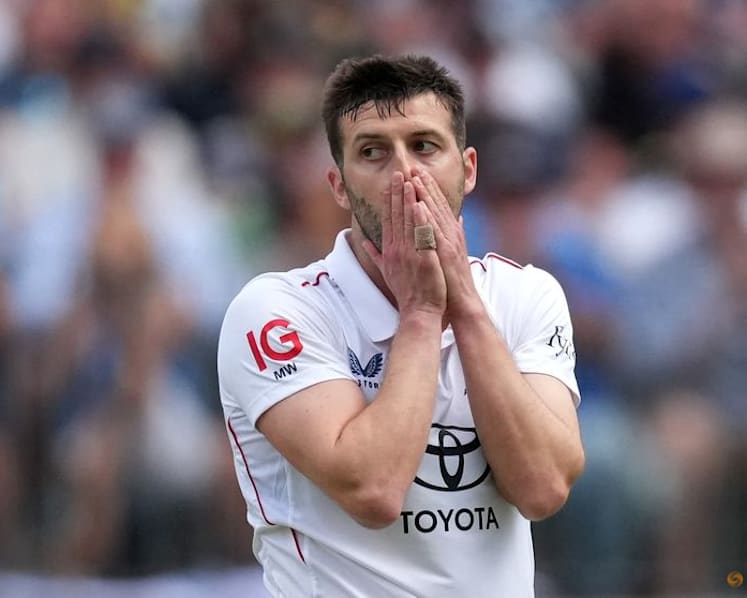 England's Wood a doubt for third Ashes test due to knee injury