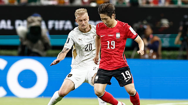 世界杯A组小组赛：韩国2比1击败捷克