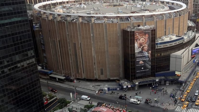 Madison Square Garden Sports shares hit record high as it explores Knicks, Rangers spinoff
