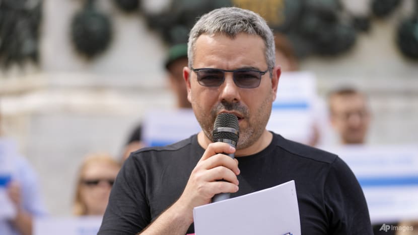 Russian anti-war activists hold protest after activists face entry, residence problems in Serbia
