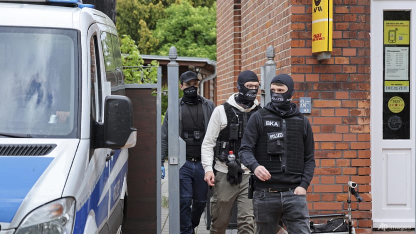Germany arrests far-right teenagers over asylum seeker attacks