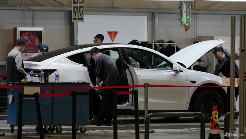 Tesla and others begin record vehicle recall in China