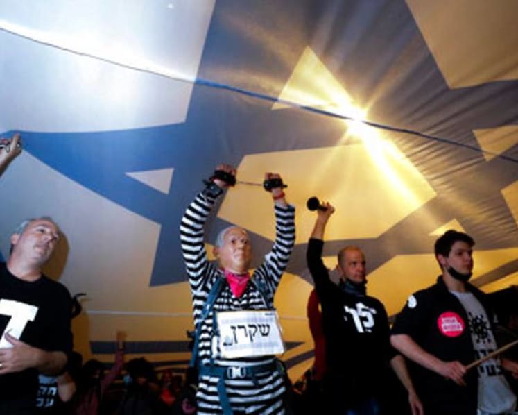 Thousands protest against Israel's Netanyahu ahead of vote