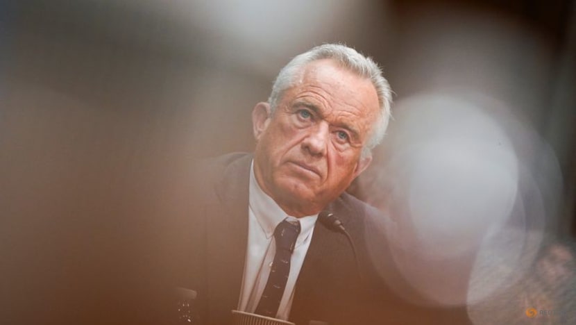 Kennedy moves closer to top health job after clearing Senate panel