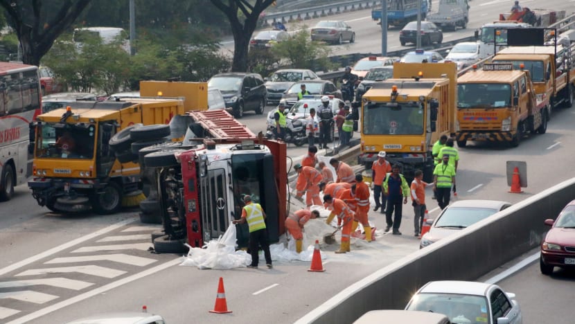 Accident involving tipper truck causes massive jam on PIE