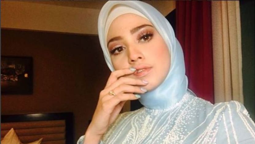 Fathia lambat 5 jam, mengadu nasib di Instagram kerana digantikan pelakon lain Fathia lambat 5 jam, mengadu nasib di Instagram kerana digantikan pelakon lain