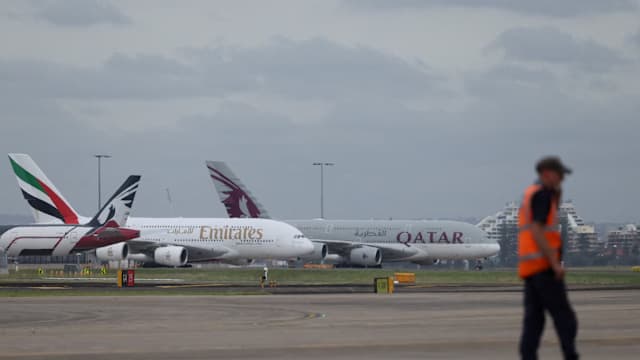 中东冲突爆发以来 部分空运价格上涨高达七成