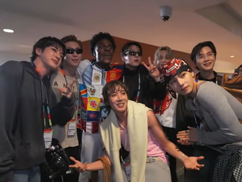 IShowSpeed meets BTS at FIFA World Cup final, celebrates with hugs and a backflip IShowSpeed meets BTS at FIFA World Cup final, celebrates with hugs and a backflip