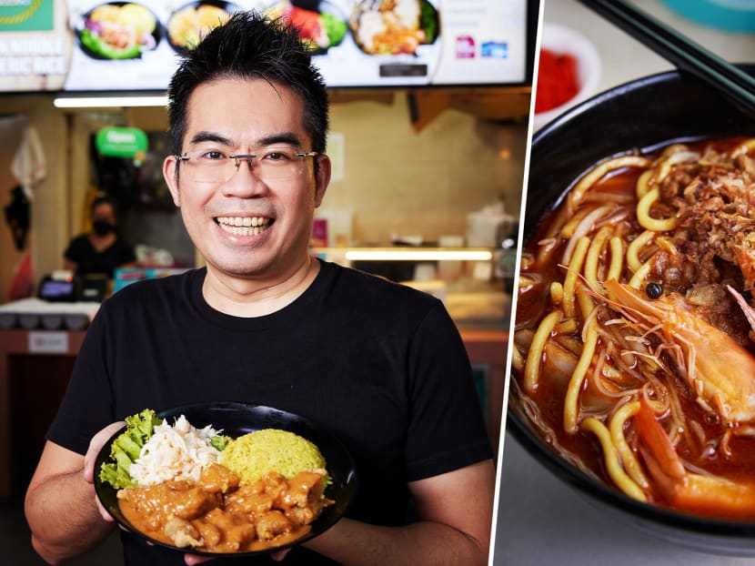 Retrenched General Manager Sells Comforting Halal Prawn Mee & Sambal Stingray At Hawker Stall
