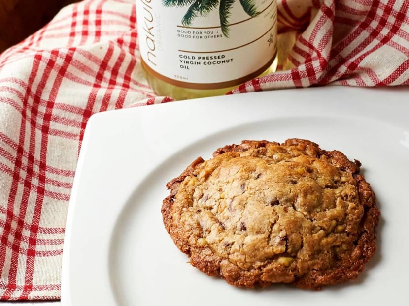 This Vegan Cookie Recipe From Cookie Monster's New Book Is Surprisingly Yummy
