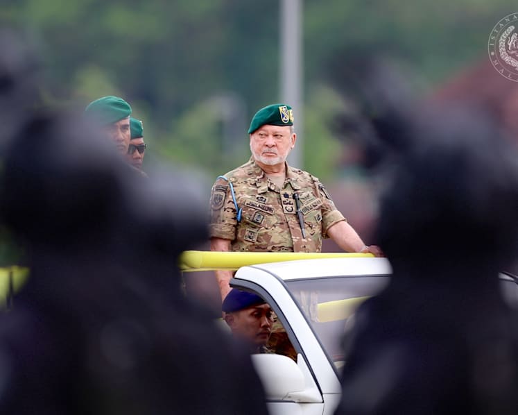 Black Hawk out: Malaysia's king orders halt of chopper deal, warns officials not to 'fool' him