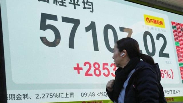 执政联盟大胜提振股市 日经指数盘中创新高后回吐