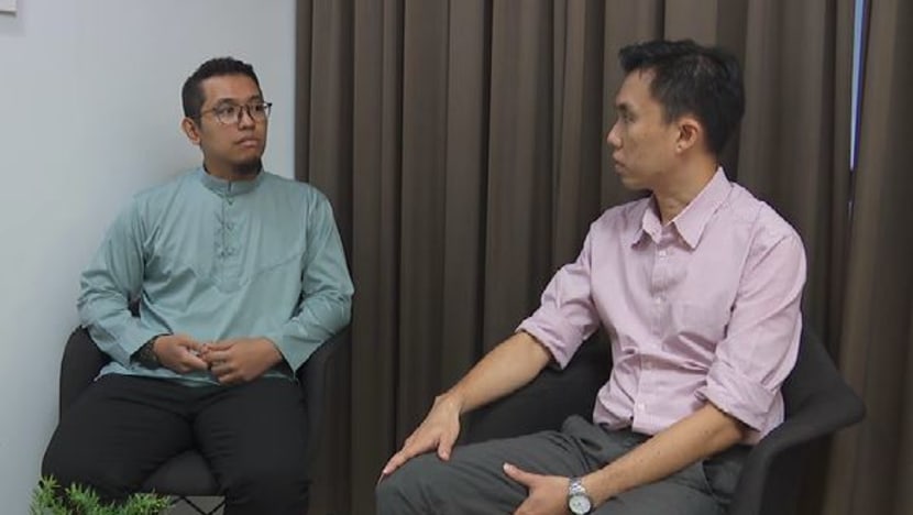Ibarat 'permata yang jarang ditemui', dua pegawai khidmat sosial lelaki ini kongsi motivasi & cabaran Ibarat 'permata yang jarang ditemui', dua pegawai khidmat sosial lelaki ini kongsi motivasi & cabaran