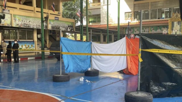 泰国曼谷校园暴力事件！14岁少年遭同学用刀捅死