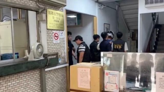 台湾狠父涉用枕头闷死五岁儿 压断鼻梁满脸是血