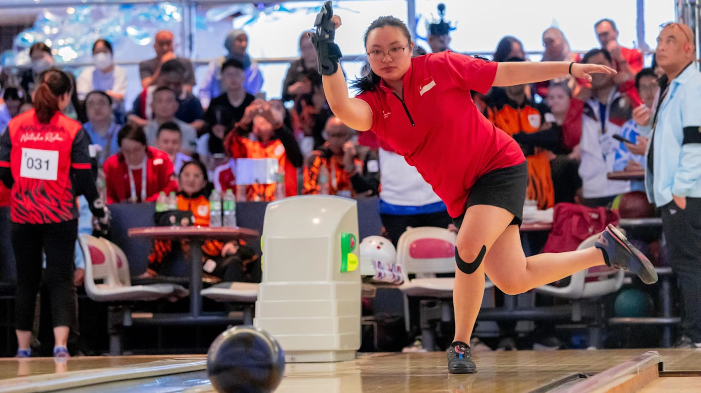 保龄球队捎金喜 张瑜倩女子个人赛称冠