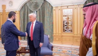 Trump dan presiden Suriah adakan pertemuan mengejutkan, desak al-Sharaa jalin hubungan dengan Israel