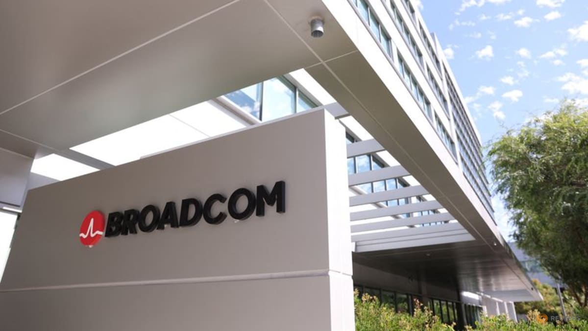 Exclusive-Broadcom to lend Anthropic up to $42 billion to lease its chips, filing says - CNA