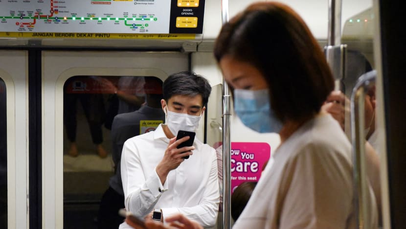 Singtel, M1 and StarHub lagging in global download speeds, but experts say no rush to get 5G networks