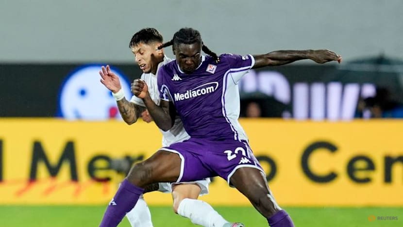 Napoli stroll to 3-1 win at Fiorentina, Hojlund scores on debut