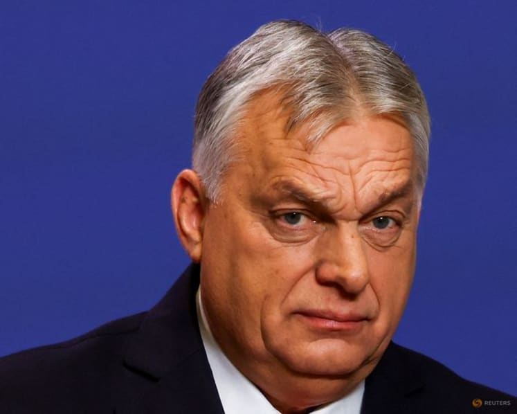 Orban ramps up anti‑Ukraine campaign with 'petition' as election battle tightens