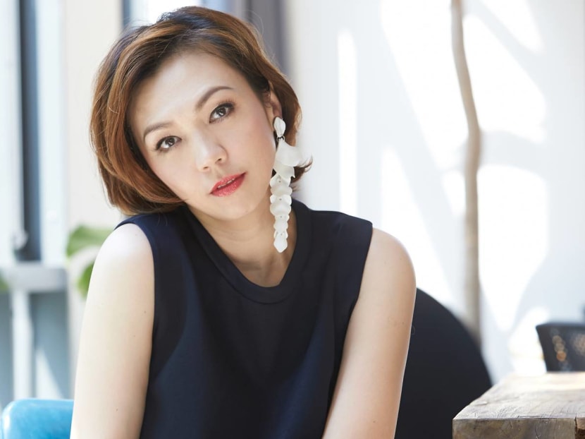 Kit Chan Says She Is “Ready To Date” Now And Tells Us Whether She, JJ & Stef Have A WhatsApp Group Chat Kit Chan Says She Is “Ready To Date” Now And Tells Us Whether She, JJ & Stef Have A WhatsApp Group Chat