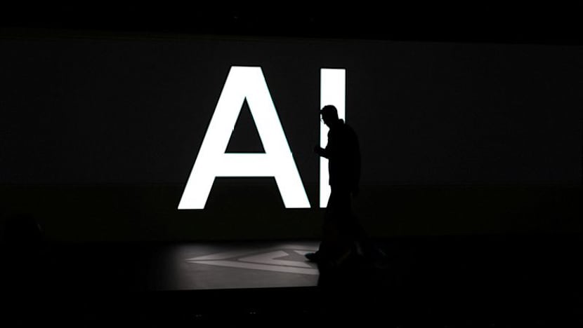 https://dam.mediacorp.sg/image/upload/s--PuaFKng7--/fl_relative,g_south_east,l_mediacorp:cna:watermark:2024-04:reuters_1,w_0.1/f_auto,q_auto/c_fill,g_auto,h_468,w_830/v1/one-cms/core/2025-12-17T062845Z_1_LYNXMPELBG099_RTROPTP_3_BRITAIN-BANKS-AI.JPG?itok=qhVaQcfO