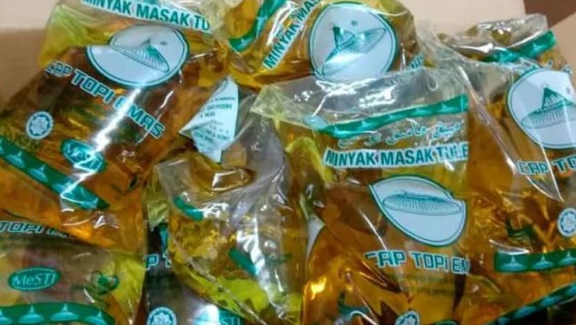 Johor rancang sediakan bekalan minyak masak untuk golongan asnaf Johor rancang sediakan bekalan minyak masak untuk golongan asnaf