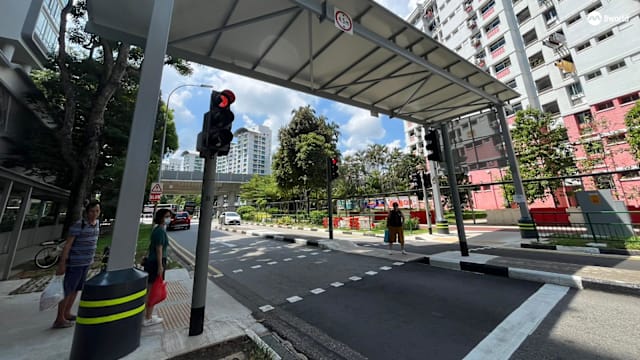 短短1公里路段有六个交通灯 油池居民质疑加剧堵车