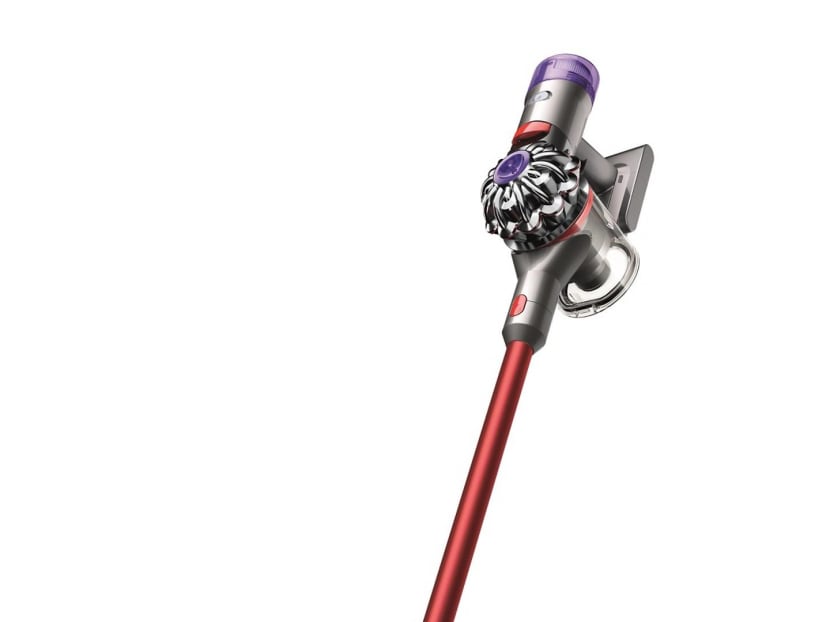 Dyson V8 Slim Review: At 2.15kg, Dyson's Lightest (And Dyson V8 Slim Review: At 2.15kg, Dyson's Lightest (And