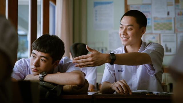 “NOT FRIENDS”　致短暂又灿烂的友谊