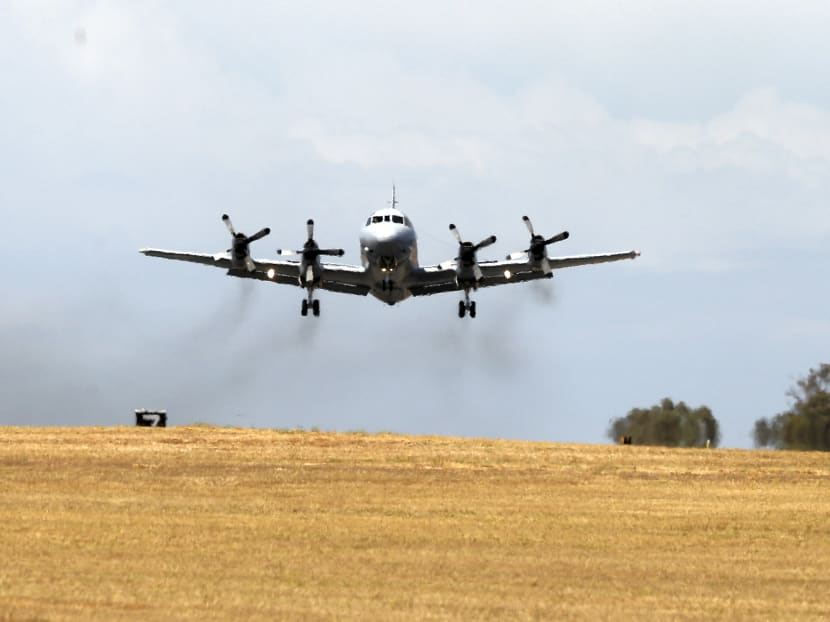 MH370: Indian Ocean search focuses on pallet